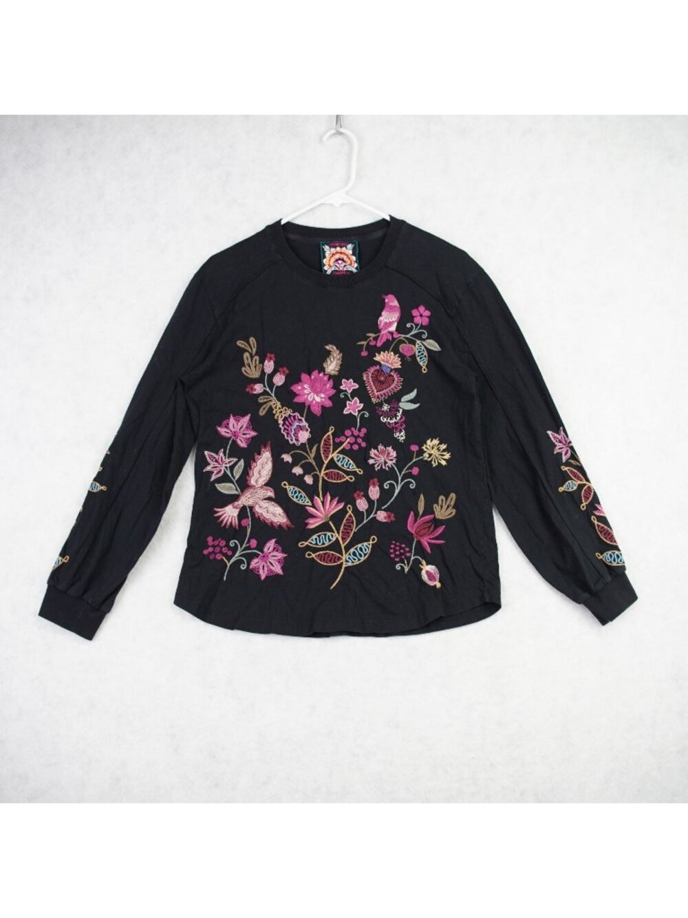 Johnny Was Womens Black Floral Embroidered Pullover Sweatshirt Size Small Boho